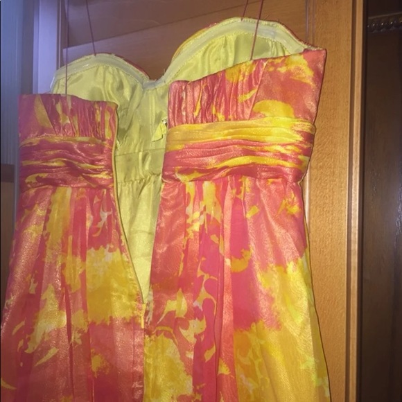 ✨aidan mattox✨ HALTER DRESS - Picture 8 of 8